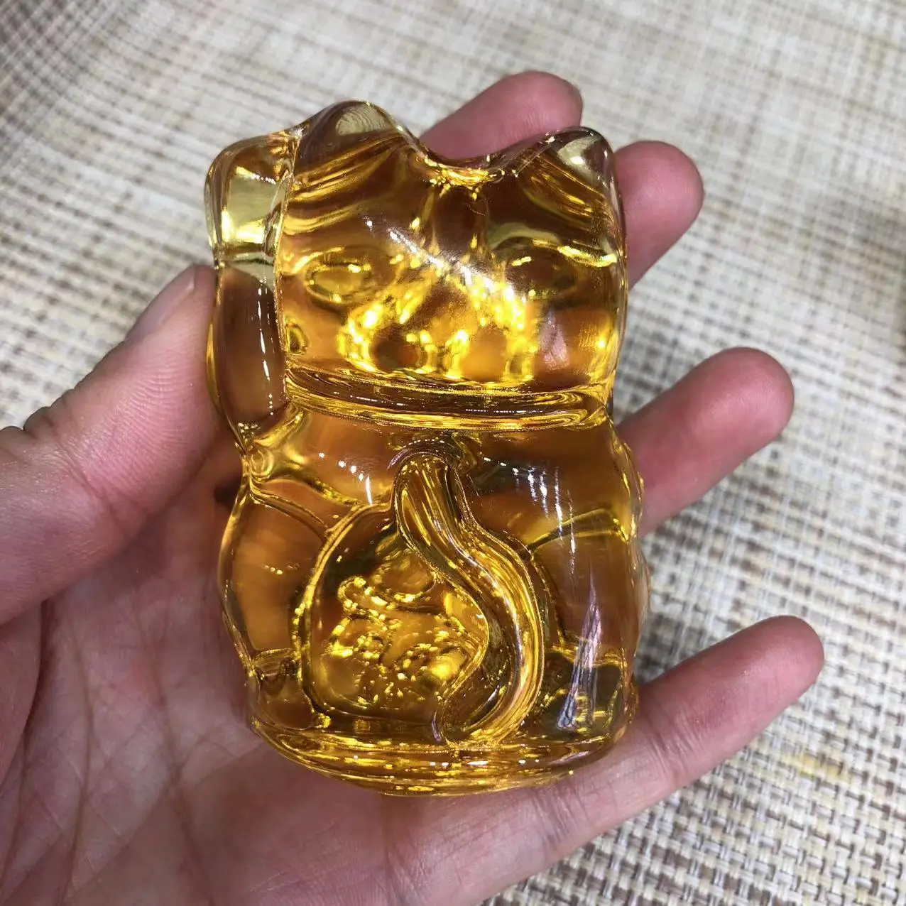Man Made Citrine Lucky Cats Approx Gold Hand Home Welcome Waving Sculpture Statue Wealth Hotel Restaurant Decor Feng Shui Craft
Man Made Citrine Lucky Cats Approx Gold Hand Home Welcome Waving Sculpture Statue Wealth Hotel Restaurant Decor Feng Shui Craft