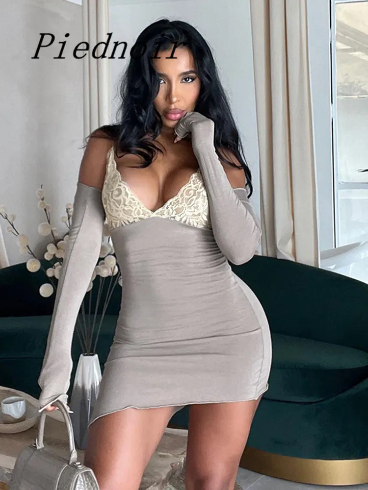 Piednoir Lace Patchwork Sexy Party Dress For Women Long Sleeve V Neck Bodycon Mini Autumn Dresses Casual Elegant Y2K Club Dress
Piednoir Lace Patchwork Sexy Party Dress For Women Long Sleeve V Neck Bodycon Mini Autumn Dresses Casual Elegant Y2K Club Dress