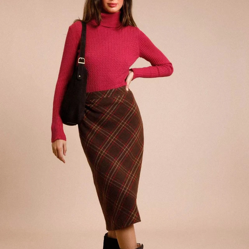 Ladies Red Turtleneck Twist Pullover Knitwear Autumn and Winter 2023 New Women's Temperament Slim Long Sleeve Sweater
Ladies Red Turtleneck Twist Pullover Knitwear Autumn and Winter 2023 New Women's Temperament Slim Long Sleeve Sweater