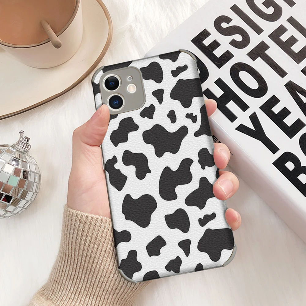 Fashion Colorful cow pattern Phone Case For Iphone 11 12 13 Pro Max Cover Fashion Luxury Lambskin Coque iphone 11 pro Cartoon 
Fashion Colorful cow pattern Phone Case For Iphone 11 12 13 Pro Max Cover Fashion Luxury Lambskin Coque iphone 11 pro Cartoon