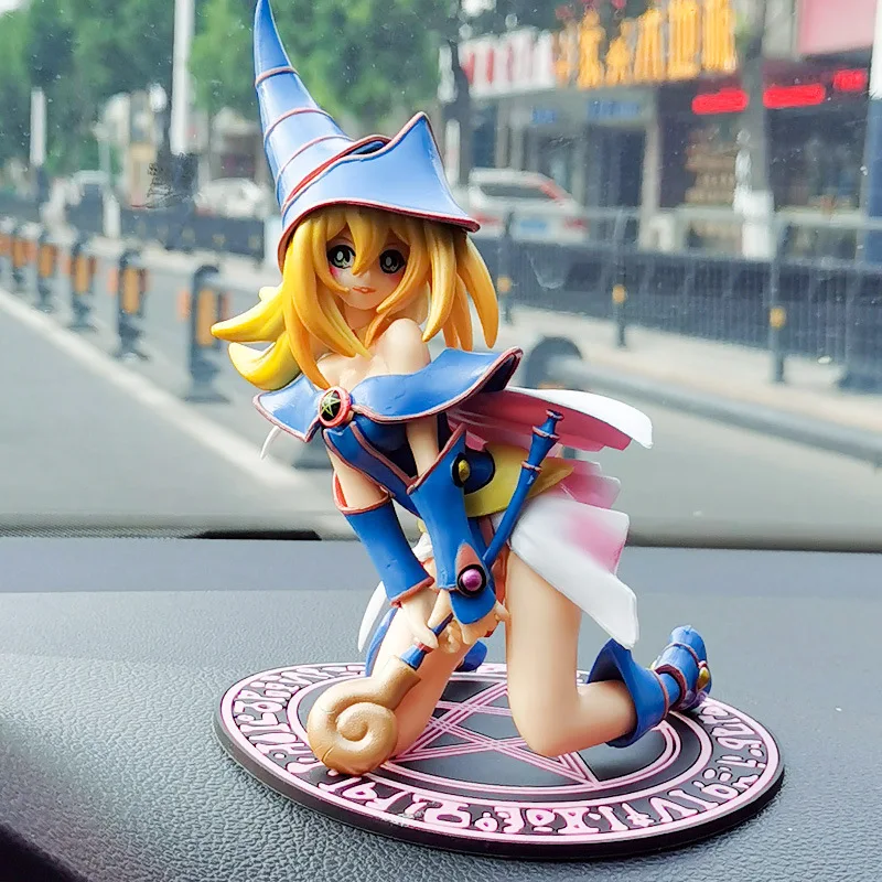 Фигурка мастера маны из игры Yu-Gi-Oh на коленях высотой 17 см, анимационная модель темной магической девочки, украшение автомобиля
Фигурка мастера маны из игры Yu-Gi-Oh на коленях высотой 17 см, анимационная модель темной магической девочки, украшение автомобиля