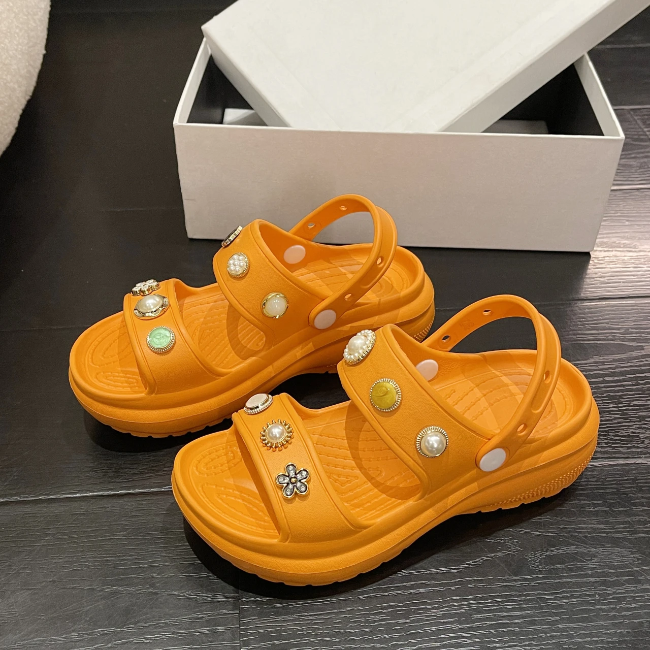 Women Summer Shoes Platform Clogs Sandals Wedges Breathable Heels Ladies Shoes and Sandals Fashion Garden Shoes Beach Slippers
Women Summer Shoes Platform Clogs Sandals Wedges Breathable Heels Ladies Shoes and Sandals Fashion Garden Shoes Beach Slippers