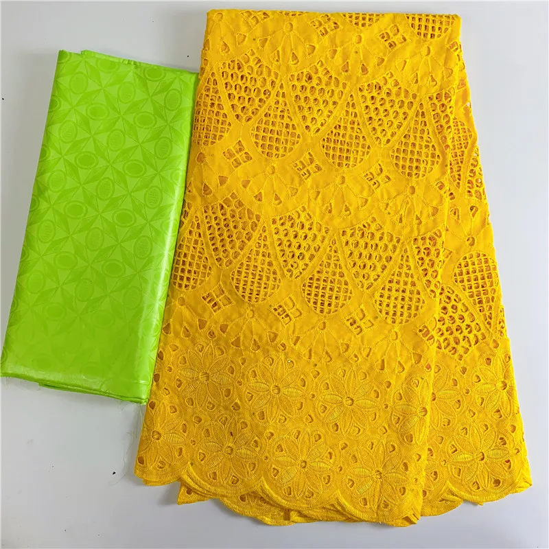 2.5Yard Swiss Fabric +2.5 Bazin Riche Brode Heavy Beaded Embroidery African 100% Cotton Voile Lace Dubai Style For wedding 4L47
2.5Yard Swiss Fabric +2.5 Bazin Riche Brode Heavy Beaded Embroidery African 100% Cotton Voile Lace Dubai Style For wedding 4L47