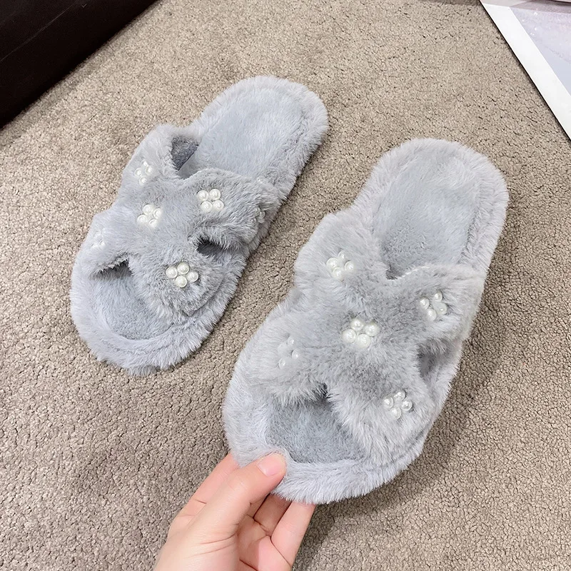 QX37 new furry slippers female simple hollow pearl word home plush shoes floor mop wholesale Amazon
QX37 new furry slippers female simple hollow pearl word home plush shoes floor mop wholesale Amazon