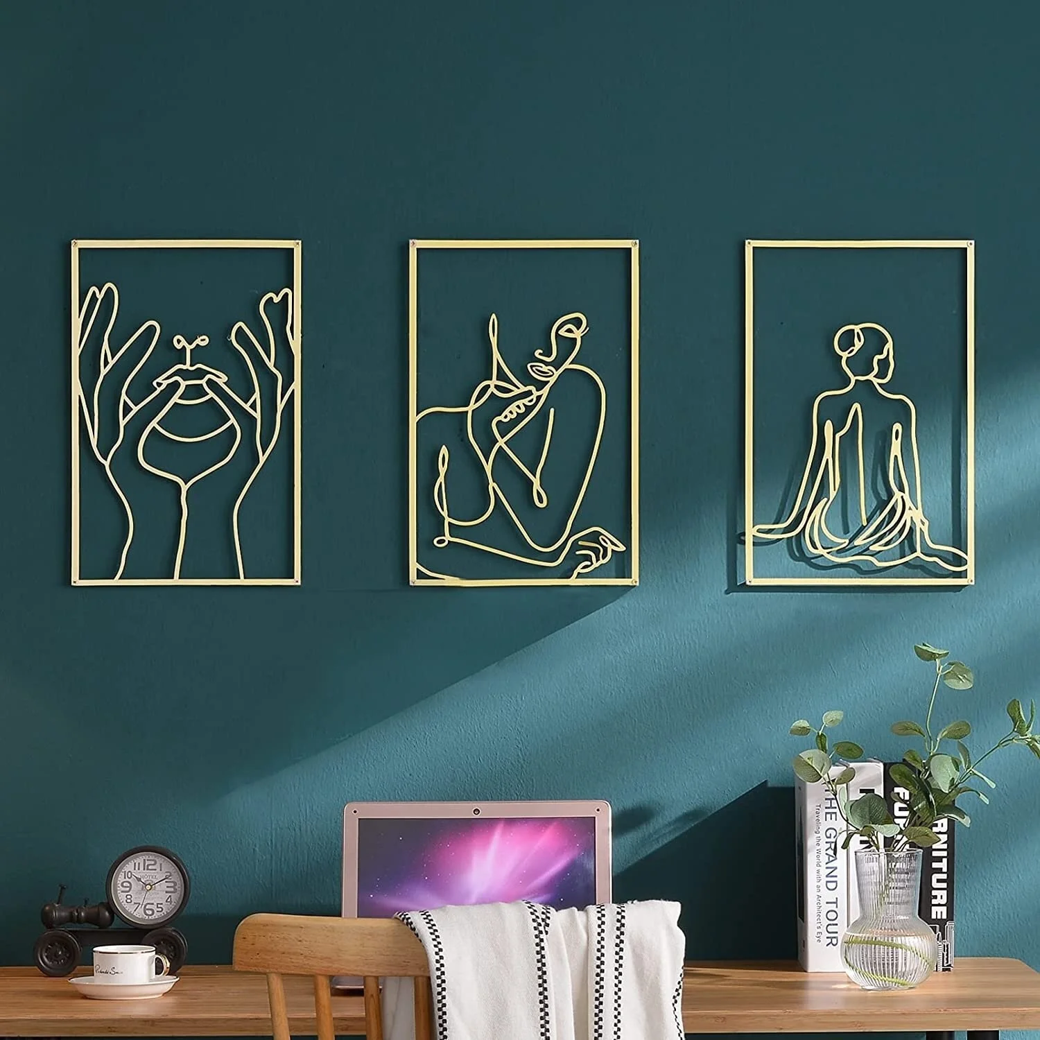 Iron wall decoration art silhouette female body line pendant wall decoration painting wall decal gold
Iron wall decoration art silhouette female body line pendant wall decoration painting wall decal gold