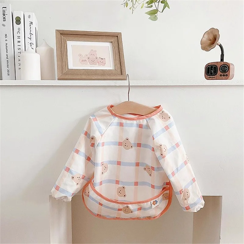 Instagram Korean Baby Eating Plaid Bear Cover-up Children's Bib Reverse Dress Dirty Waterproof Rice Pocket Newborn Burp Cloths
Instagram Korean Baby Eating Plaid Bear Cover-up Children's Bib Reverse Dress Dirty Waterproof Rice Pocket Newborn Burp Cloths