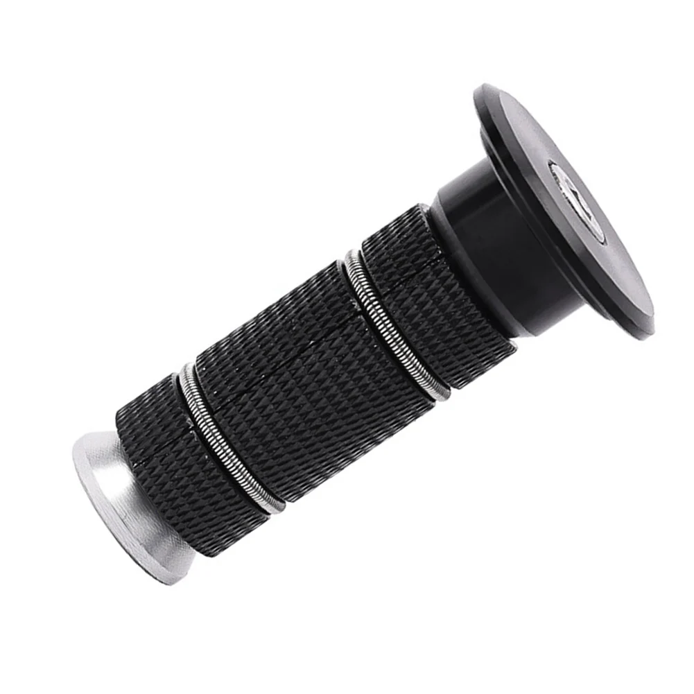 Bike Bicycle Expansion Screw Hanging Heart Front Fork Handlebar Accessories 19-22MM Inner Diameter Front Fork Bike Parts
Bike Bicycle Expansion Screw Hanging Heart Front Fork Handlebar Accessories 19-22MM Inner Diameter Front Fork Bike Parts