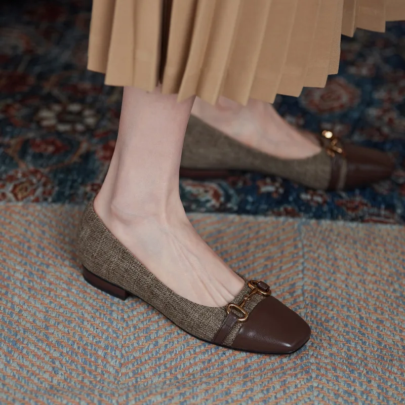 Женские кожаные туфли на толстом каблуке, универсальные туфли на плоской подошве в стиле ретро, 2022
Женские кожаные туфли на толстом каблуке, универсальные туфли на плоской подошве в стиле ретро, 2022