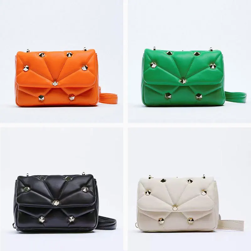 Сумка через плечо для женщин 2022, популярная универсальная стеганая сумка с заклепками, модная легсветильник Роскошная мини-сумка через пле...
Сумка через плечо для женщин 2022, популярная универсальная стеганая сумка с заклепками, модная легсветильник Роскошная мини-сумка через пле...