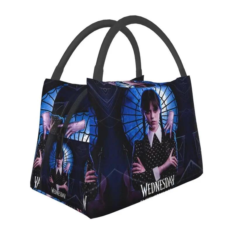 Hand-held insulated refrigerated lunch bag is portable, stylish and simple, suitable for picnics
Hand-held insulated refrigerated lunch bag is portable, stylish and simple, suitable for picnics