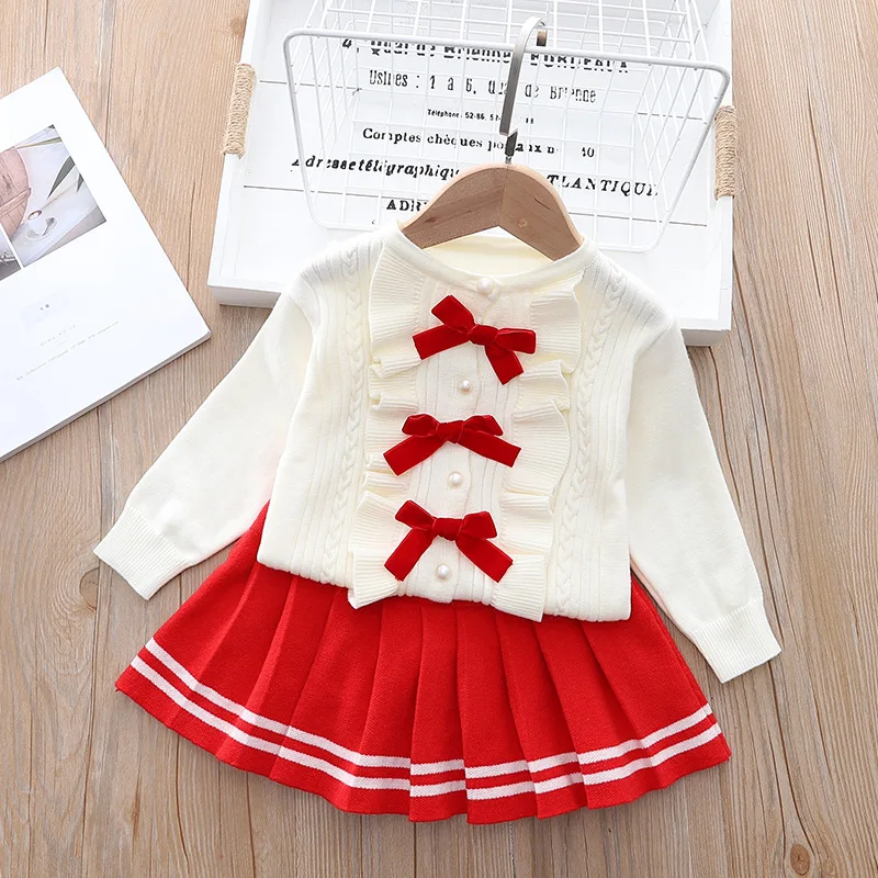 Korean version Baby Girls Small incense wind Sweater Pleated skirt Set Girls1-5 sweet cotton Bow Knitted Cardigan Two-piece Set 
Korean version Baby Girls Small incense wind Sweater Pleated skirt Set Girls1-5 sweet cotton Bow Knitted Cardigan Two-piece Set