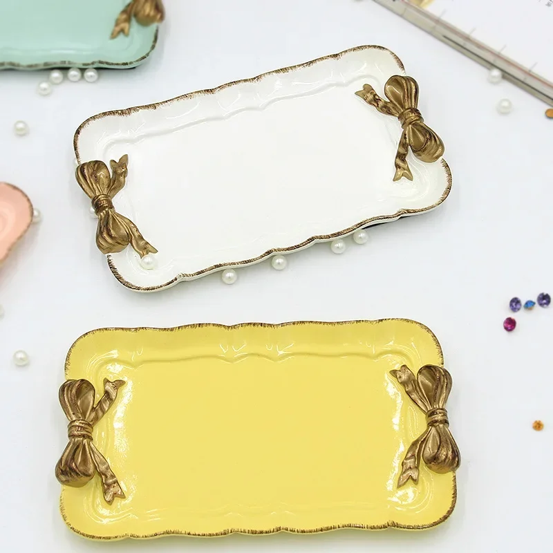 Service Dessert Accessories Jewelry Decoration Bow Tray Home Resin Plate Tray Cosmetics Retro Storage Tray/plate Fruit Creative
Service Dessert Accessories Jewelry Decoration Bow Tray Home Resin Plate Tray Cosmetics Retro Storage Tray/plate Fruit Creative