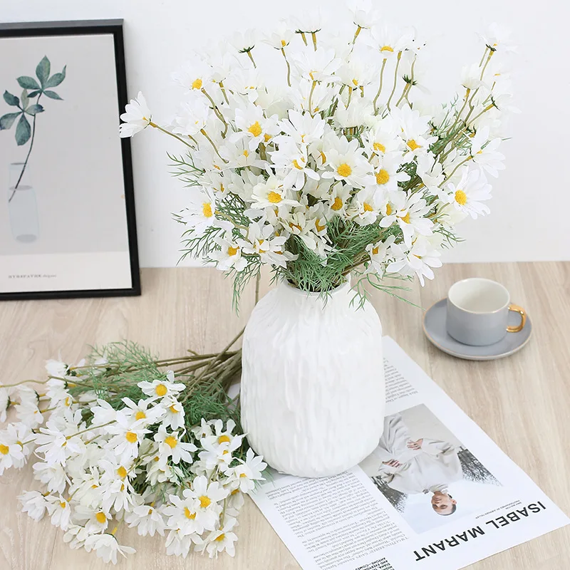 Autumn Artificial Small Wild Flowers Chrysanthemum Simulation Daisy Jumping Orchid Silk Flower For Wedding Party Room Decorate
Autumn Artificial Small Wild Flowers Chrysanthemum Simulation Daisy Jumping Orchid Silk Flower For Wedding Party Room Decorate