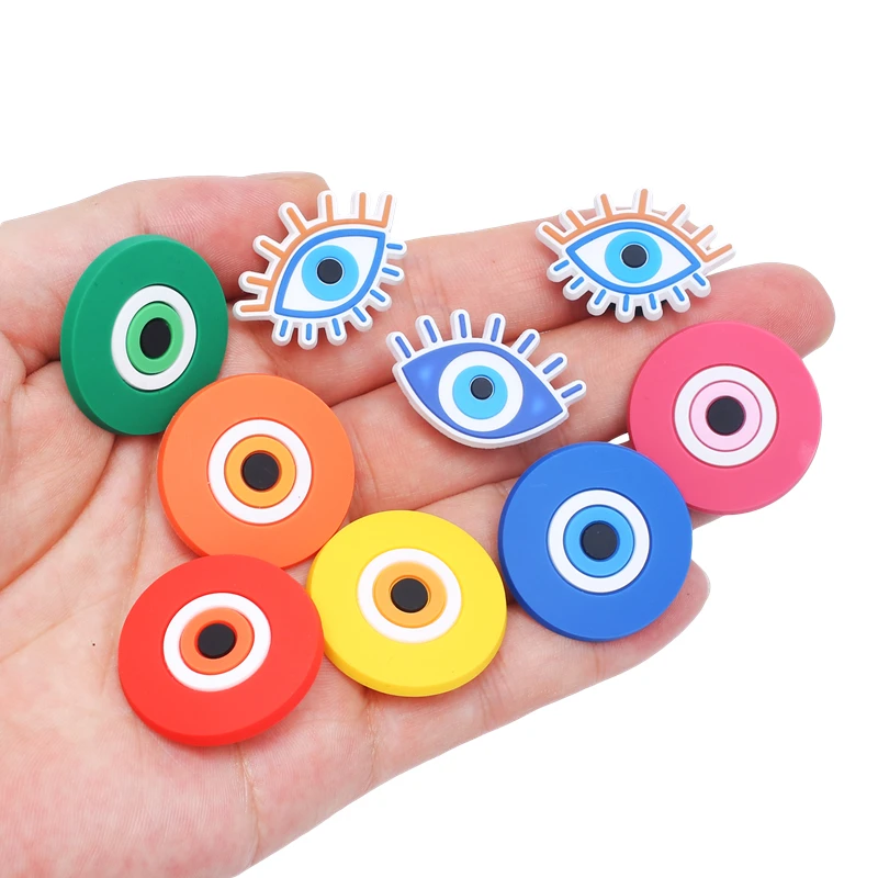 1pcs PVC Shoe Charm for Croc Singer Original Ornaments Sandals Bichota Accessories Decorations Kids Gift Wholesale
1pcs PVC Shoe Charm for Croc Singer Original Ornaments Sandals Bichota Accessories Decorations Kids Gift Wholesale