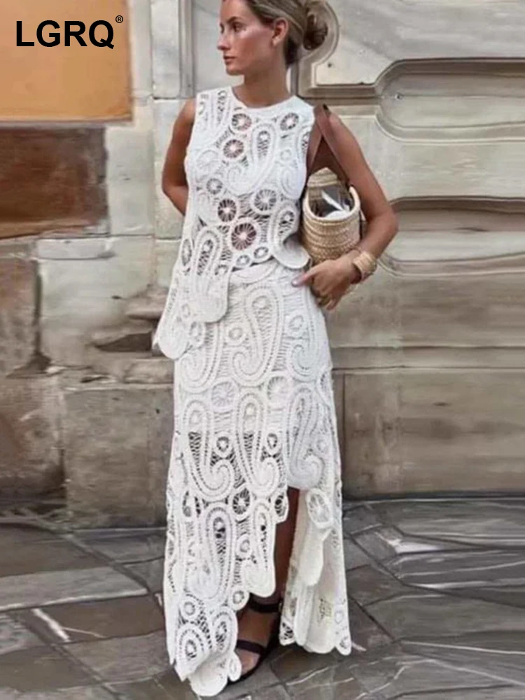 LGRQ Luxury Fashion Hollow Out Embroidery Pattern Design Women Tops Skirt High Quality Two-piece Set Elegant Trendy New 19F1330
LGRQ Luxury Fashion Hollow Out Embroidery Pattern Design Women Tops Skirt High Quality Two-piece Set Elegant Trendy New 19F1330