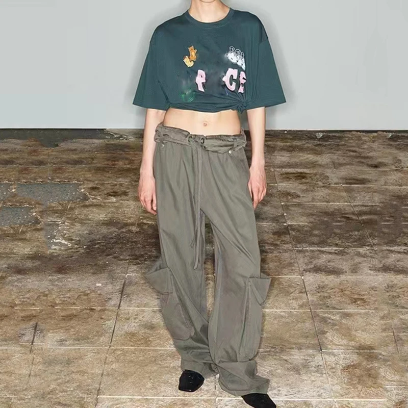 Big pockets high waist rolled wide leg pants 2023 summer new personality work pants y2k fashion versatileWomen's pants
Big pockets high waist rolled wide leg pants 2023 summer new personality work pants y2k fashion versatileWomen's pants