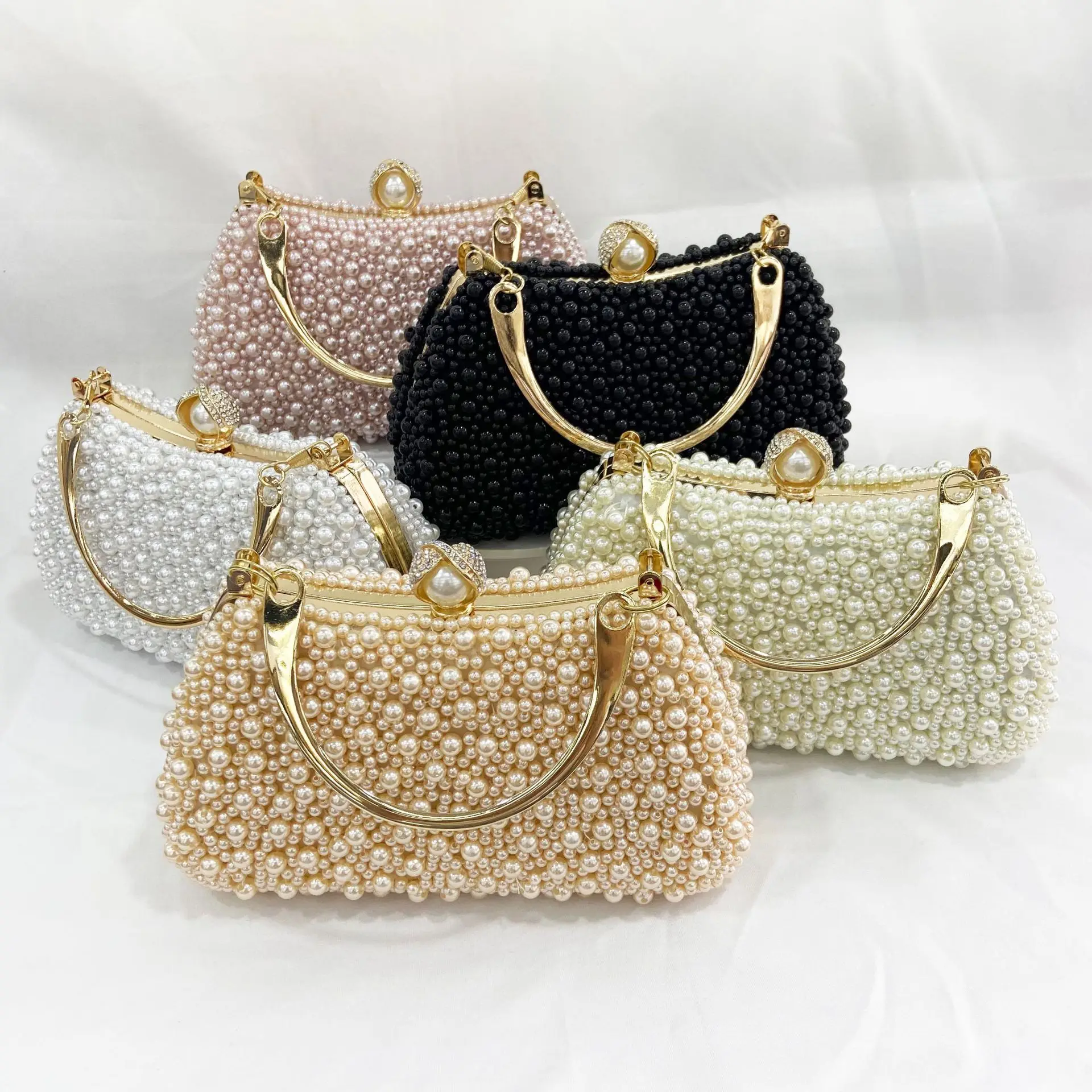 Ladies Luxury Designer Pearl Dinner Handbags Temperament All-match Beaded Banquet Shoulder Bag 2022 New Women Evening Bags
Ladies Luxury Designer Pearl Dinner Handbags Temperament All-match Beaded Banquet Shoulder Bag 2022 New Women Evening Bags