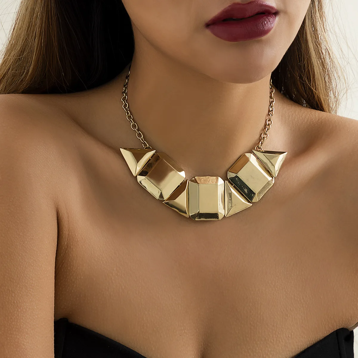 Fashion Statement Punk Simple Gold Geometric Metal Choker Necklace for Women Female Party Engagement Clavicle Necklaces
Fashion Statement Punk Simple Gold Geometric Metal Choker Necklace for Women Female Party Engagement Clavicle Necklaces