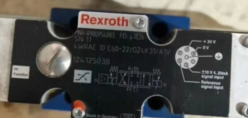 4WREE10W75-23/G24K31/A1V пропорциональный регулирующий клапан 4WREE10W75-2X/G24K31/A1V R900927233 
4WREE10W75-23/G24K31/A1V пропорциональный регулирующий клапан 4WREE10W75-2X/G24K31/A1V R900927233