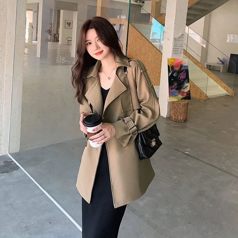 Women's Windbreaker 2022 Autumn Winter Korean Chic Lapel Long-sleeved Jacket Retro Temperament Strapping Mid-length Trench Coat
Women's Windbreaker 2022 Autumn Winter Korean Chic Lapel Long-sleeved Jacket Retro Temperament Strapping Mid-length Trench Coat