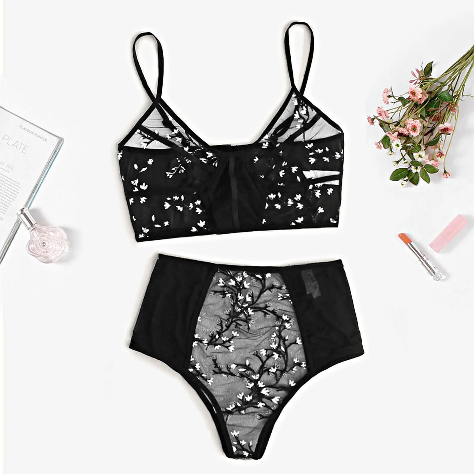 UZS Erotic Lingerie Sleepwear For Woman Perspective Sexy Lingerie Women Fashion Lace Bra Sets Sexy Seductive Underwear Set
UZS Erotic Lingerie Sleepwear For Woman Perspective Sexy Lingerie Women Fashion Lace Bra Sets Sexy Seductive Underwear Set