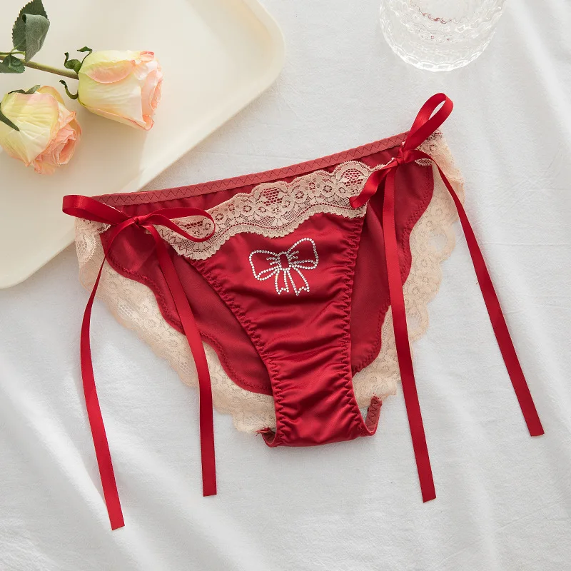 Low Waist Panties Women Rhinestones Underwear Comfort Seamless Underpant Briefs Lace Edge Bandage Sexy Lingerie G-string
Low Waist Panties Women Rhinestones Underwear Comfort Seamless Underpant Briefs Lace Edge Bandage Sexy Lingerie G-string