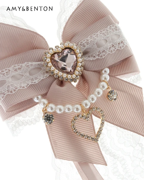 Japanese New Sweet Heart Diamond Pearl Pendant Hair Clips Cute Lace Patchwork Headwear Elegant All Match Princess Accessories
Japanese New Sweet Heart Diamond Pearl Pendant Hair Clips Cute Lace Patchwork Headwear Elegant All Match Princess Accessories
