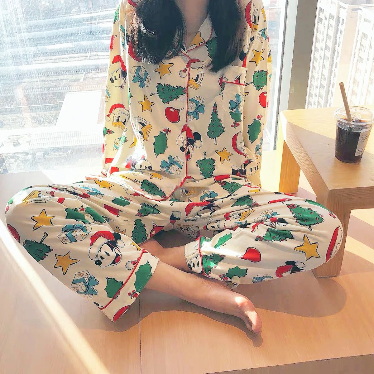 Disney Mickey Pajamas Women's Long-sleeved Trousers Spring Autumn Cartoon Cute Girls Casual Wear Home Clothes Two-piece Suit 
Disney Mickey Pajamas Women's Long-sleeved Trousers Spring Autumn Cartoon Cute Girls Casual Wear Home Clothes Two-piece Suit