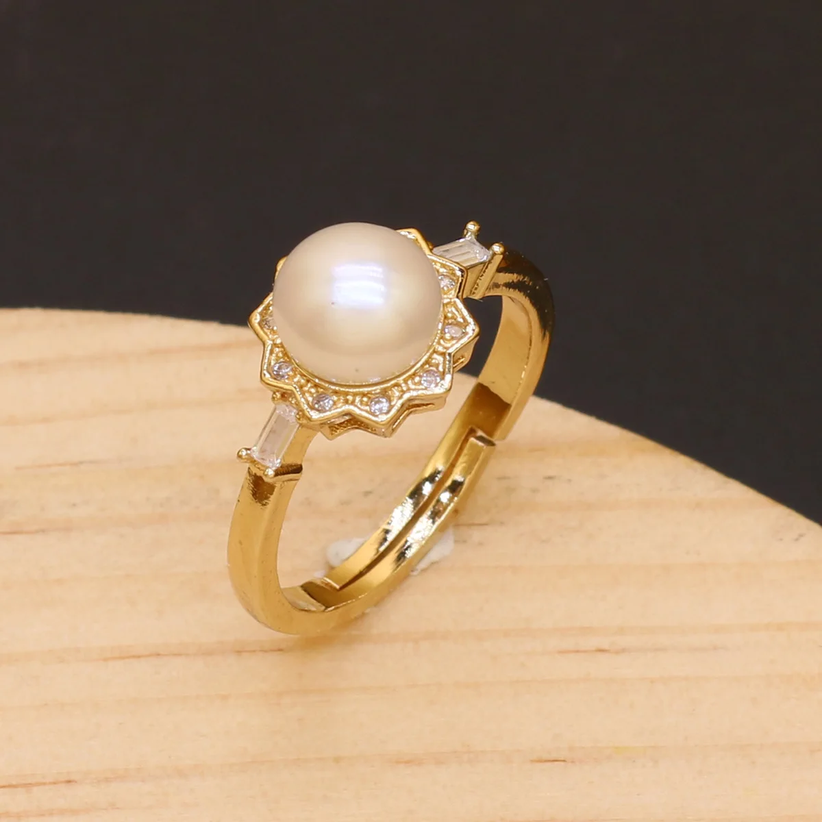 Natural Freshwater Pearl Rings Gold Plated Sun Flower Zinc Alloy Open Finger Ring for Women Man Engagement Party Jewelry Gifts
Natural Freshwater Pearl Rings Gold Plated Sun Flower Zinc Alloy Open Finger Ring for Women Man Engagement Party Jewelry Gifts