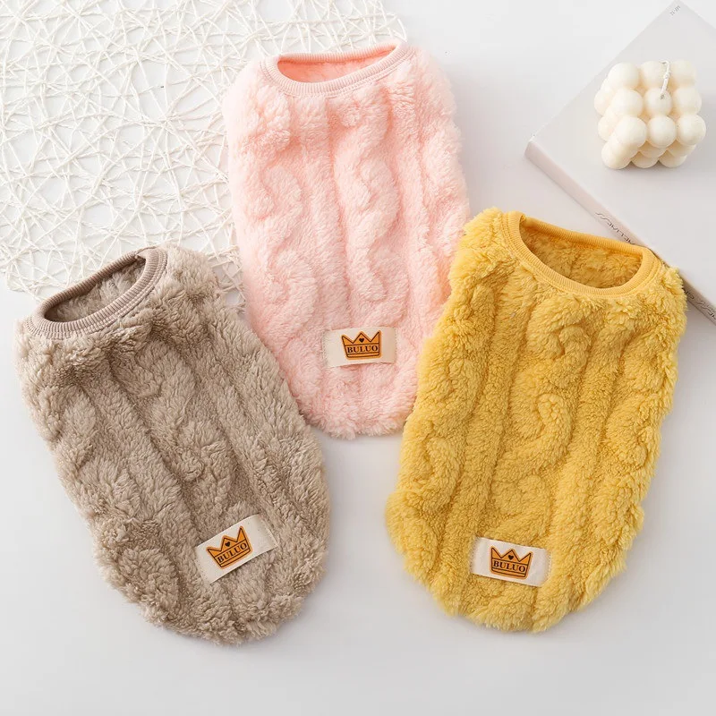 "Warm and Cozy Pet Apparel: Thickened Sleeveless Fleece Sweater for Dogs and Cats, Perfect for Autumn and Winter" Dog Sweater
"Warm and Cozy Pet Apparel: Thickened Sleeveless Fleece Sweater for Dogs and Cats, Perfect for Autumn and Winter" Dog Sweater