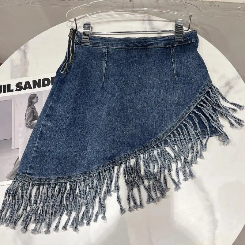 2022 New Arrival Summer Women Denim Skirt Asymmetrical Hypotenuse Tassel Washing Water Short Denim Skirt Wrap Hips
2022 New Arrival Summer Women Denim Skirt Asymmetrical Hypotenuse Tassel Washing Water Short Denim Skirt Wrap Hips