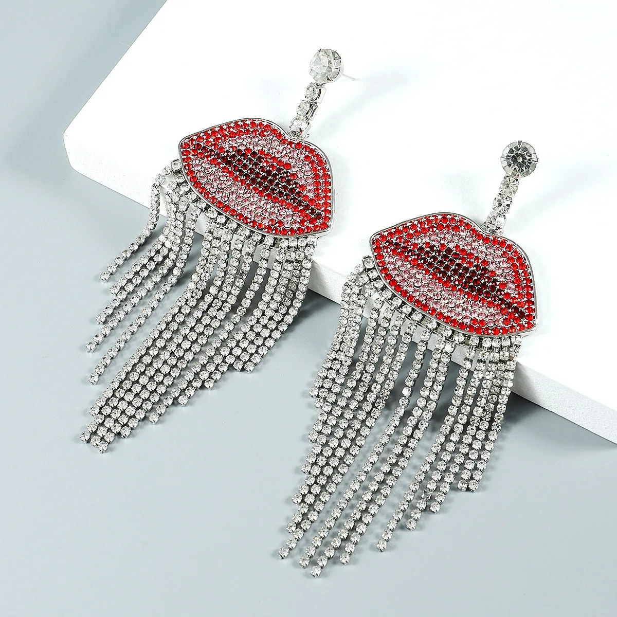 LIP TASSEL EARRINGS Rhinestone Red Mouth Chain Long Earrings for Women Embellished Crystal Valentine's Day Jewelry & Accessories
LIP TASSEL EARRINGS Rhinestone Red Mouth Chain Long Earrings for Women Embellished Crystal Valentine's Day Jewelry & Accessories