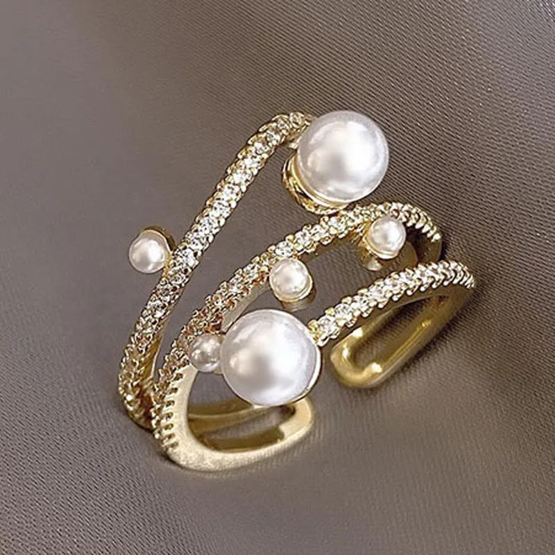 Luxury Fashion Gold-plated Three-layer Imitation Pearl Adjustable Rings for Women Opening Index Finger Ring Party Jewelry Gift
Luxury Fashion Gold-plated Three-layer Imitation Pearl Adjustable Rings for Women Opening Index Finger Ring Party Jewelry Gift