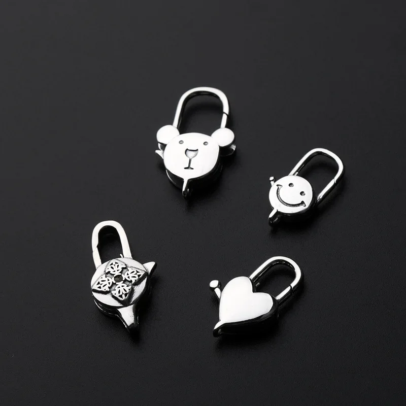 S925 Sterling Silver Thai Silver Glossy Love Bear Smiley Face Bracelet Necklace Buckle DIY Buckle Pendant Accessories
S925 Sterling Silver Thai Silver Glossy Love Bear Smiley Face Bracelet Necklace Buckle DIY Buckle Pendant Accessories
