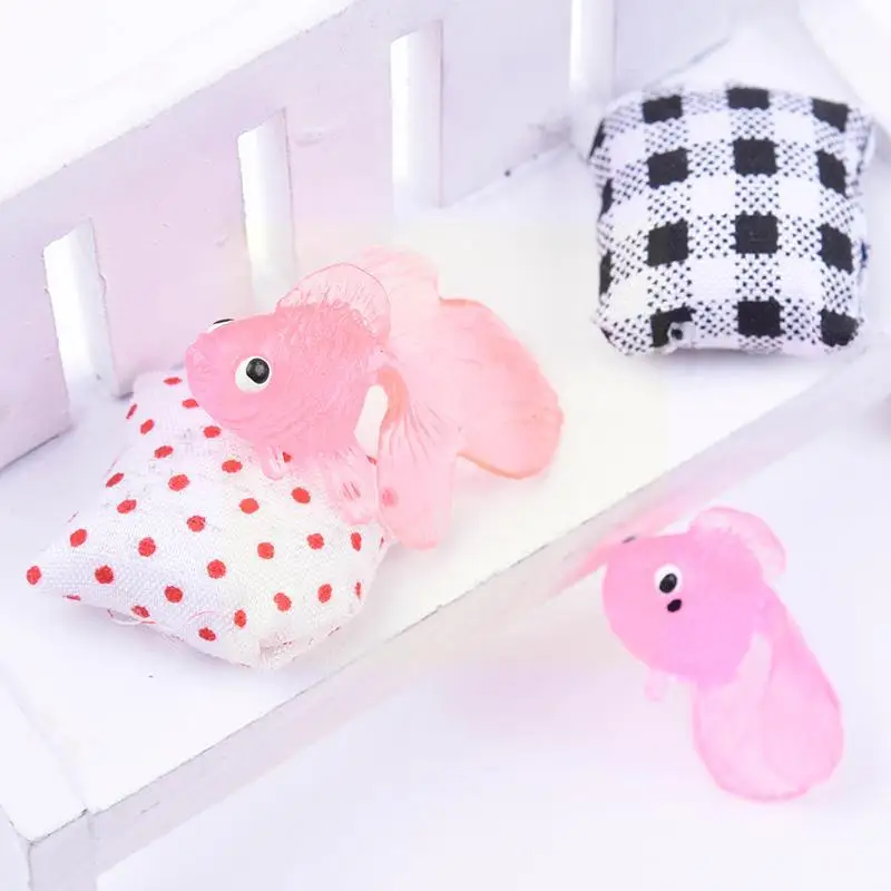 Soft Rubber Gold Fish Baby Bath Toys Small Plastic Goldfish Water Fun Toy Swimming Random Kids Beach Toys Send Small Simula P5i2 
Soft Rubber Gold Fish Baby Bath Toys Small Plastic Goldfish Water Fun Toy Swimming Random Kids Beach Toys Send Small Simula P5i2
