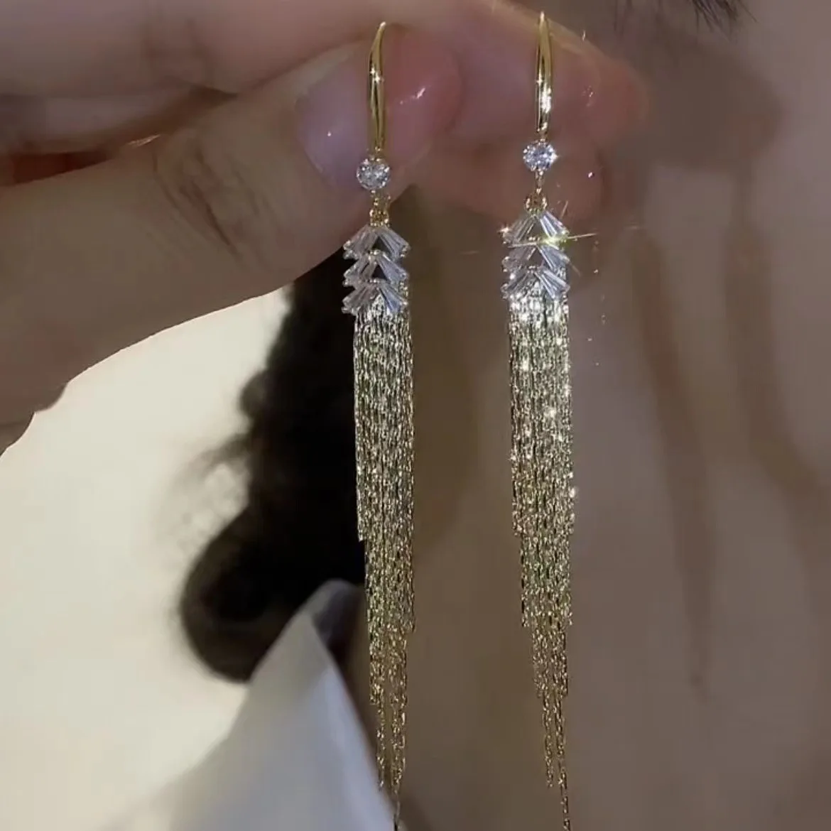 Fashion Trend Unique Design Elegant Exquisite Light Luxury Zircon Wheat Ear Tassel Earrings Female Jewelry Party Premium Gift
Fashion Trend Unique Design Elegant Exquisite Light Luxury Zircon Wheat Ear Tassel Earrings Female Jewelry Party Premium Gift