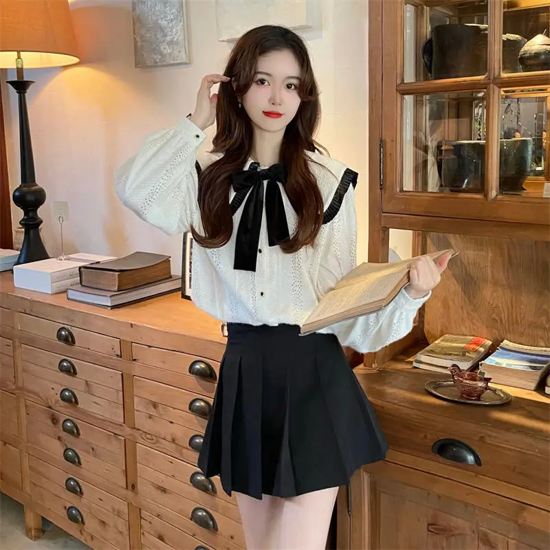 Autumn Elegant Skirt Set Women 2 Piece Outfits Button Pleated Bow Collar y2k Mini Skirt Suit Female Casual Korean style 2022 New
Autumn Elegant Skirt Set Women 2 Piece Outfits Button Pleated Bow Collar y2k Mini Skirt Suit Female Casual Korean style 2022 New