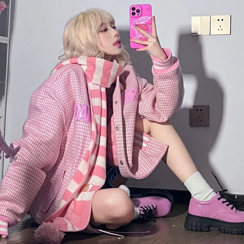 Harajuku Spring Korean Streetwear Women Clothes Pink Houndstooth Baseball Jacket Women Niche Design High-end Varsity Jacket
Harajuku Spring Korean Streetwear Women Clothes Pink Houndstooth Baseball Jacket Women Niche Design High-end Varsity Jacket