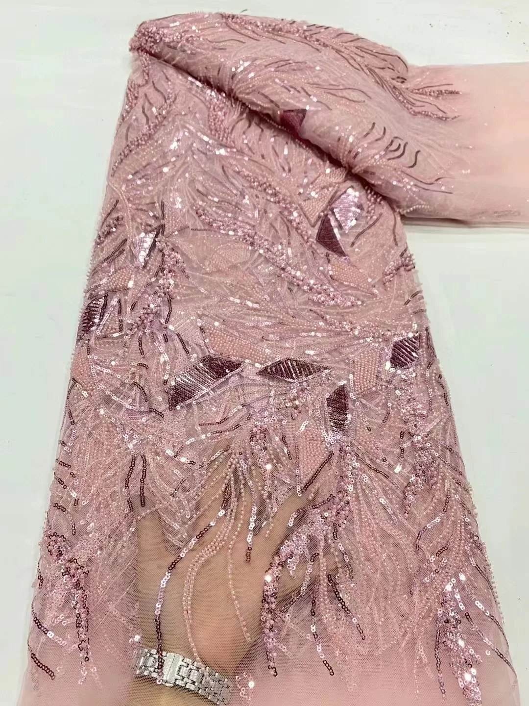 High Quality Lace Fabric 5 Yards 2023 Nigerian Beaded Tulle Embroidery Lace for Wedding Party Dress Dubai Fabric Material
High Quality Lace Fabric 5 Yards 2023 Nigerian Beaded Tulle Embroidery Lace for Wedding Party Dress Dubai Fabric Material