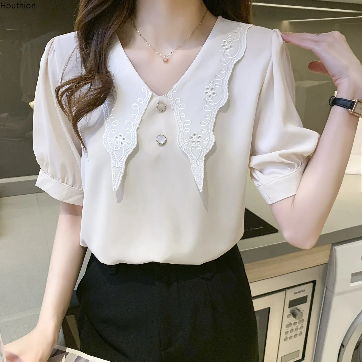 Summer New Women's Blouses Solid Color Short Sleeve Top Doll Collar Fashion Casual Shirt Korean
Summer New Women's Blouses Solid Color Short Sleeve Top Doll Collar Fashion Casual Shirt Korean
