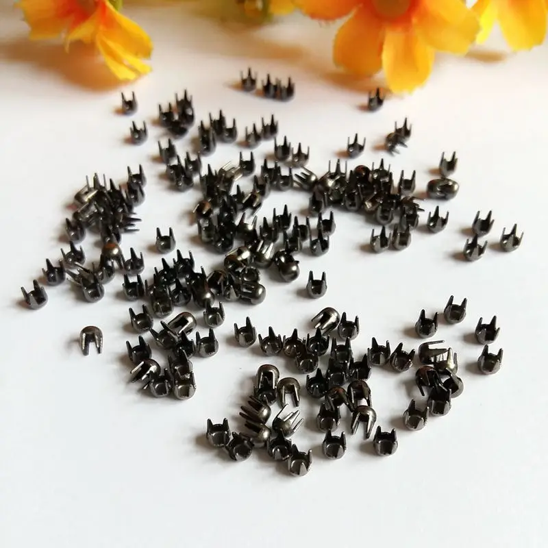 500pcs/lot 3mm black / Silver Color Metal Riveting Round Stud Four Claws Punk Rock Spike DIY Rivet Garment Rivets
500pcs/lot 3mm black / Silver Color Metal Riveting Round Stud Four Claws Punk Rock Spike DIY Rivet Garment Rivets