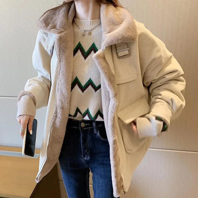 Thicken Women's Winter Jacket Korean Loose All-match Corduroy Coat for Women Oversize Casual Zipper Warm Plush Overcoat 2022 New
Thicken Women's Winter Jacket Korean Loose All-match Corduroy Coat for Women Oversize Casual Zipper Warm Plush Overcoat 2022 New