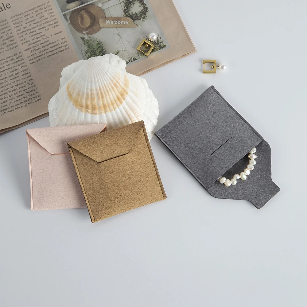 10 Pink Grey Coffee Jewelry Bag Luxury Microfiber Suede Jewelry Pouch 5.5*5.5cm Necklace Ring Bracelet Earring Envelope Flap Bag
10 Pink Grey Coffee Jewelry Bag Luxury Microfiber Suede Jewelry Pouch 5.5*5.5cm Necklace Ring Bracelet Earring Envelope Flap Bag