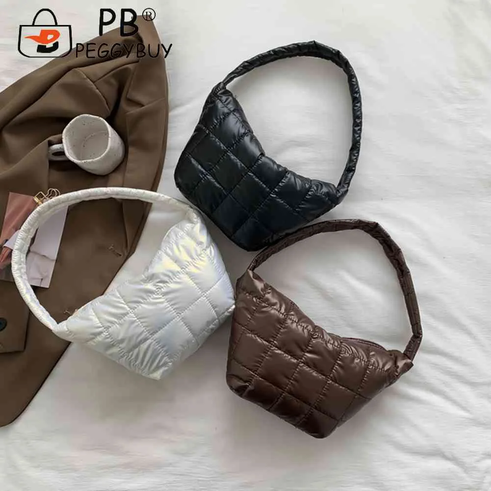 Quilted Ladies Hand Bag Fashion Crescent Cotton-Padded Bag Casual Nylon Soft Solid Color Autumn Winter with Small Round Purse
Quilted Ladies Hand Bag Fashion Crescent Cotton-Padded Bag Casual Nylon Soft Solid Color Autumn Winter with Small Round Purse