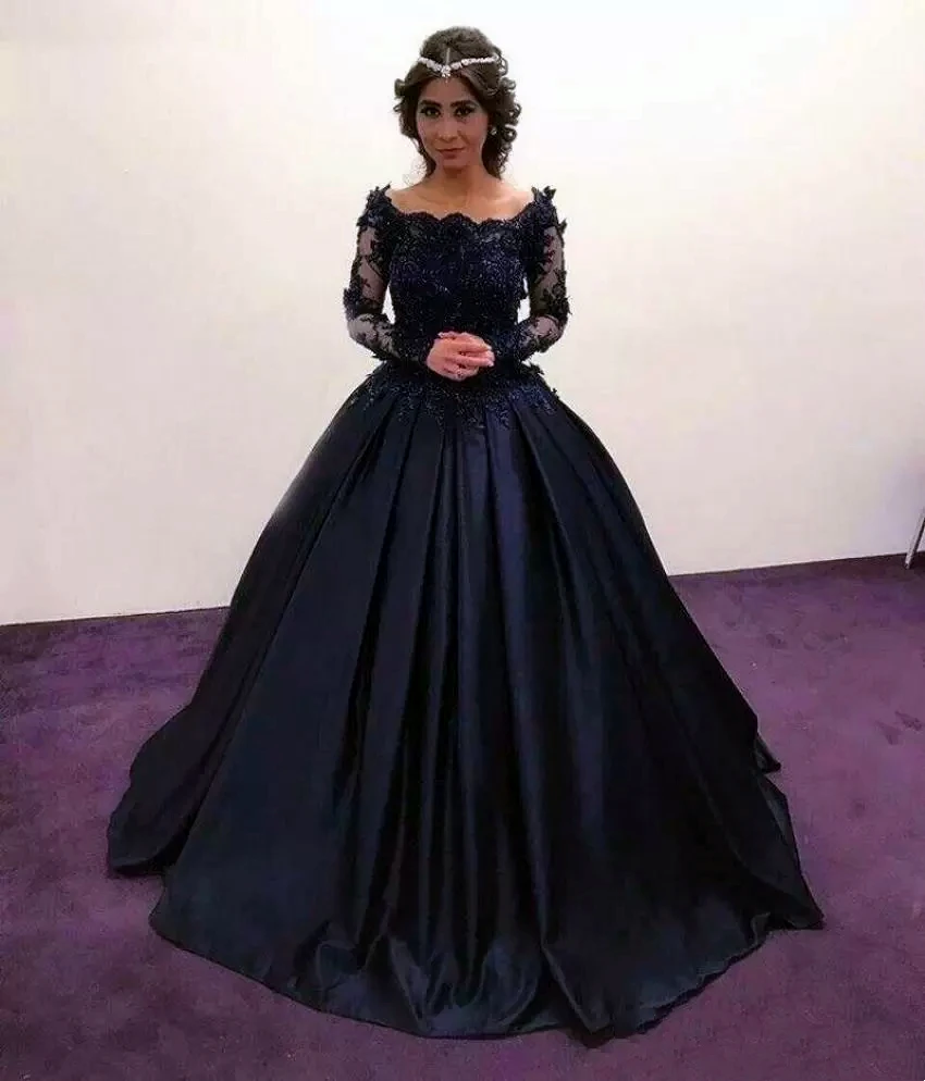 Long Sleeves Black Gothic Wedding Dresses Floor Length Lace Applique Pleats Satin Bridal Ball Gown Vintage Vestido De Novia 2023
Long Sleeves Black Gothic Wedding Dresses Floor Length Lace Applique Pleats Satin Bridal Ball Gown Vintage Vestido De Novia 2023