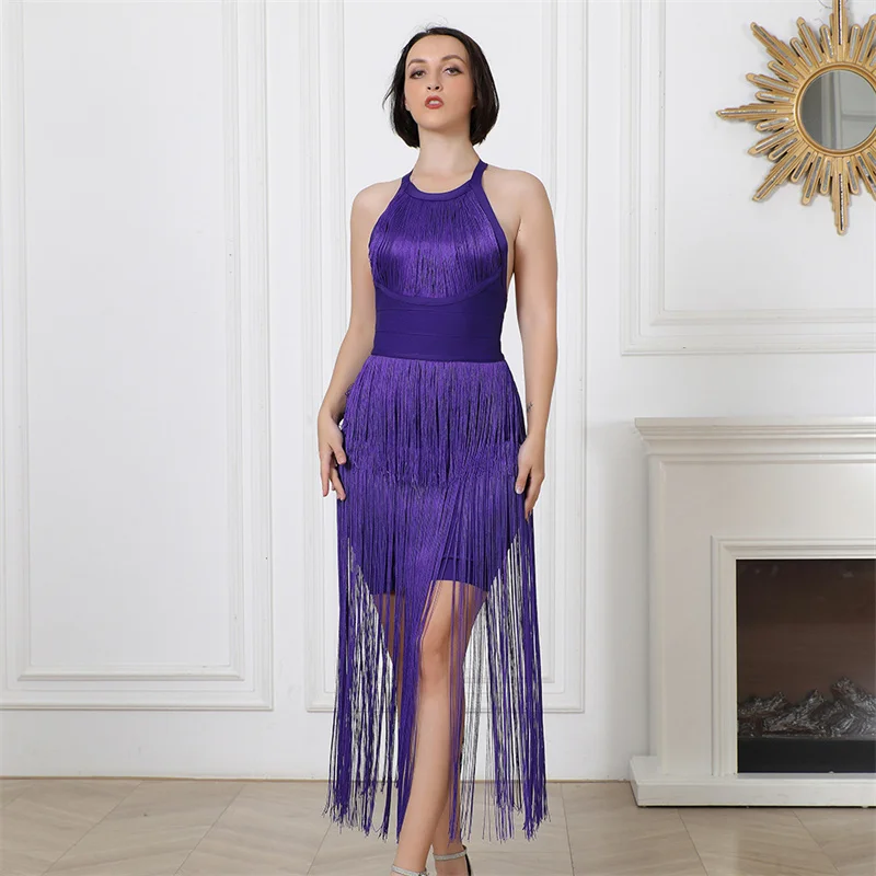 Цельное Бандажное платье для женщин, многослойный дизайн с кисточками, повязка на шее, сексуальная горячая девушка, юбка с открытой спиной и бедрами 
Цельное Бандажное платье для женщин, многослойный дизайн с кисточками, повязка на шее, сексуальная горячая девушка, юбка с открытой спиной и бедрами