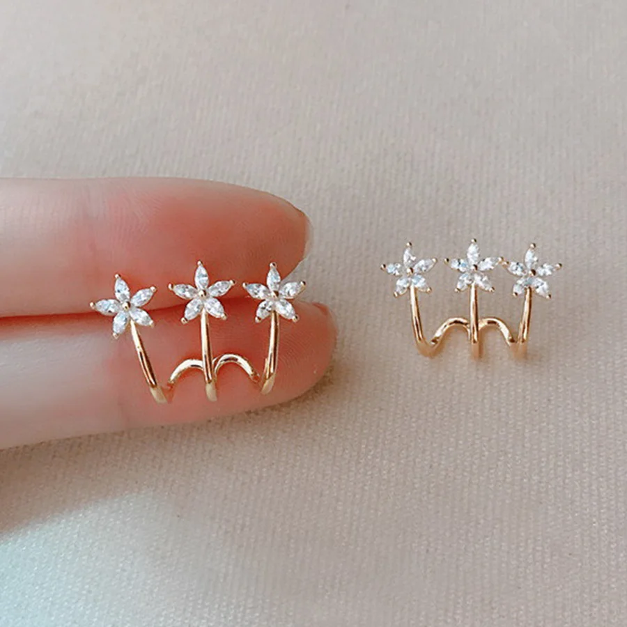 Korean Elegant Zirconia Flower Stud Earrings For Women Girls Fashion Crystal Tiny C-shaped Ear Studs Weddings Party Jewelry Gift
Korean Elegant Zirconia Flower Stud Earrings For Women Girls Fashion Crystal Tiny C-shaped Ear Studs Weddings Party Jewelry Gift