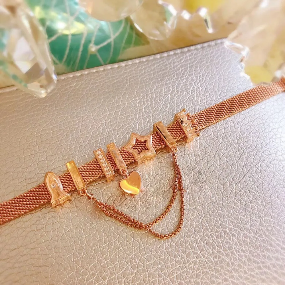 Браслет из серебра 100% пробы с изображением звезды и ракеты
Браслет из серебра 100% пробы с изображением звезды и ракеты