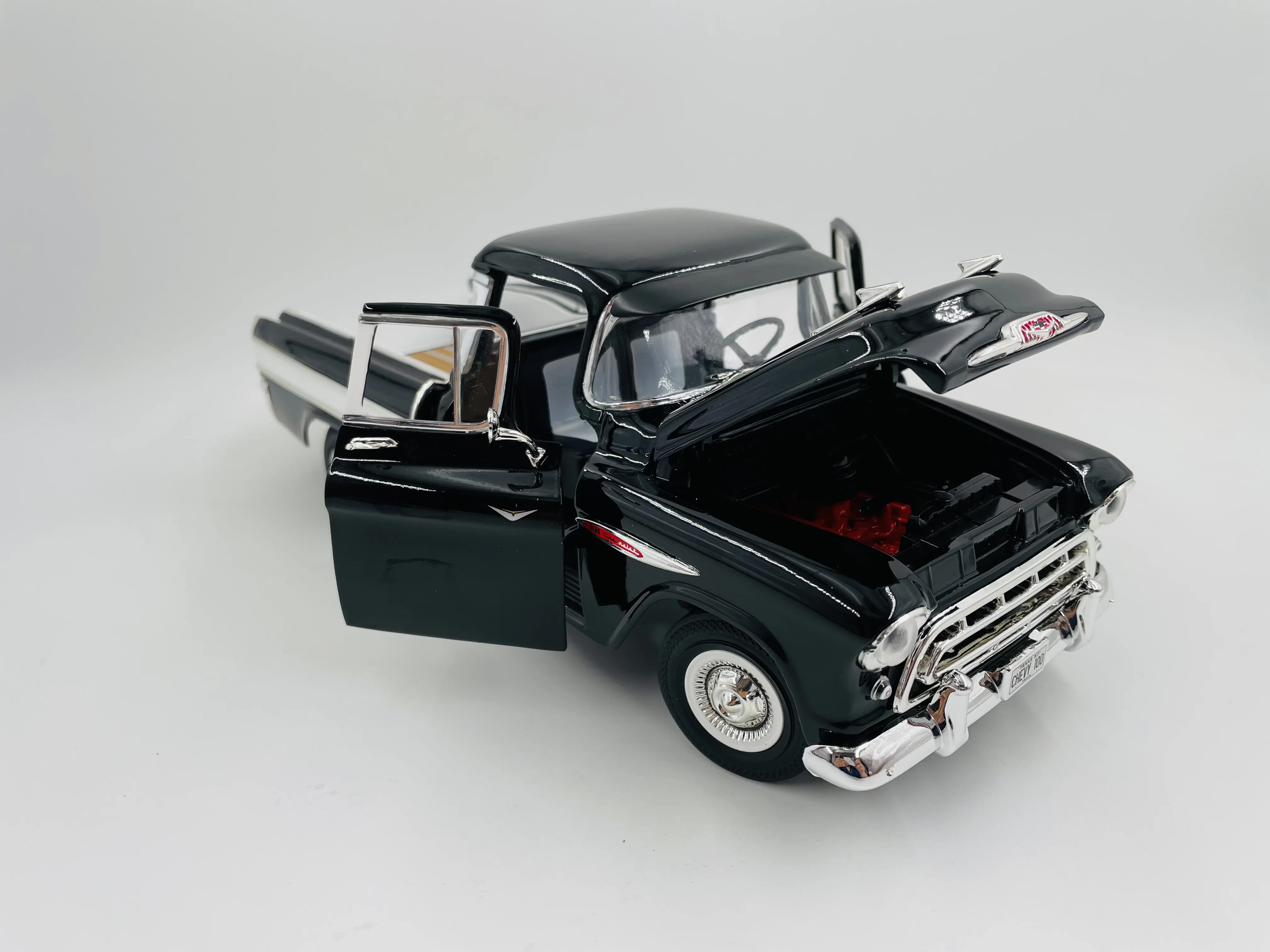 AW 1:18 Chevrolet Cameo 1957 Pickup Wood Grain Alloy Fully Open Limited Edition Metal Static Car Model Toy Gift
AW 1:18 Chevrolet Cameo 1957 Pickup Wood Grain Alloy Fully Open Limited Edition Metal Static Car Model Toy Gift