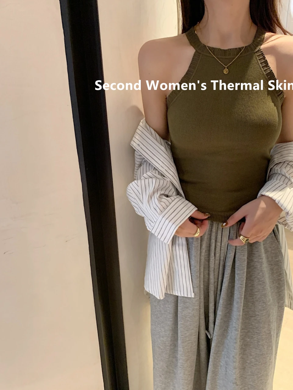 Women Top Thicken Plush Padded Solid Color Push Up Thermal Lady Vest Autumn and Winter Must Have Clothing Underwear+Bras 2in1
Women Top Thicken Plush Padded Solid Color Push Up Thermal Lady Vest Autumn and Winter Must Have Clothing Underwear+Bras 2in1